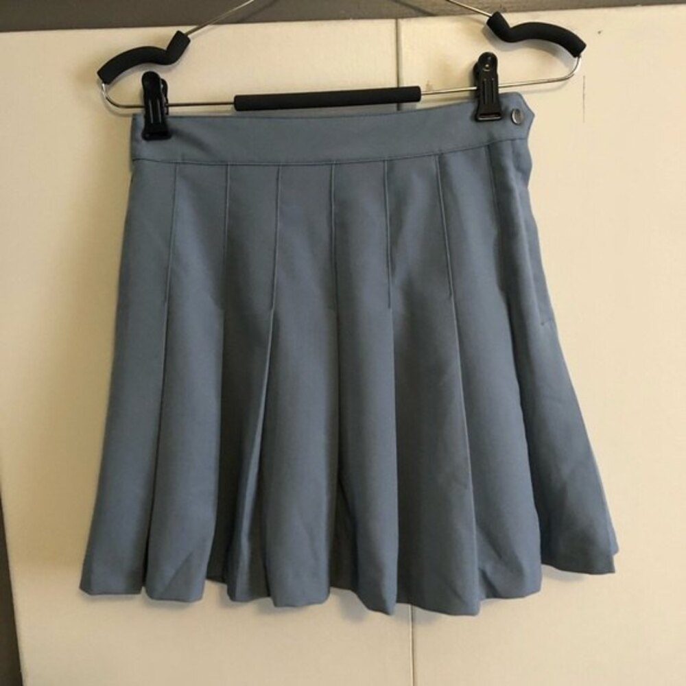 H&M baby blue pleated skirt size 2